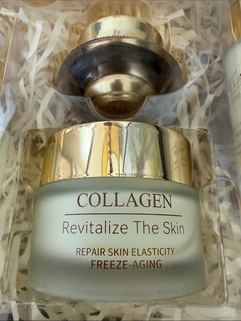 Cwinter Revitalize the skin Collagen Luxury Skincare Set Korean Beauty NWT 12pcs - Picture 4 of 6